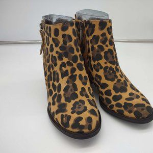 NWT Aqua College Women Waterproof Leopard Synthetic Suede Nancy Ankle Boots 8.5